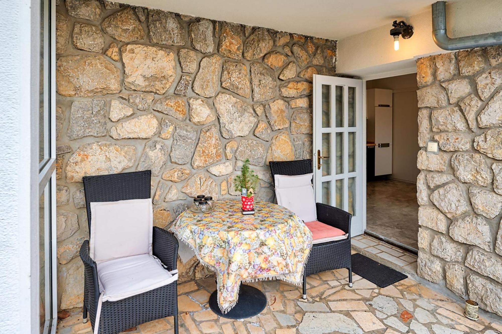 Frlan Apartment