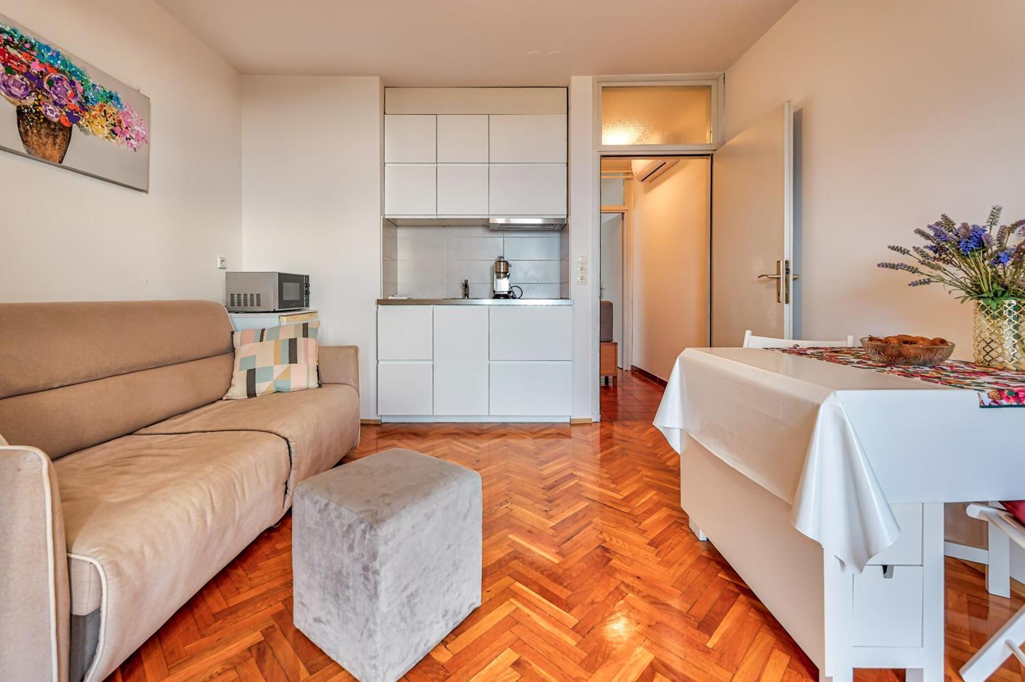 Frlan Apartment *